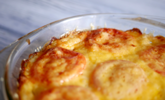 Филе рыбы запеченное с картофелем и сыром