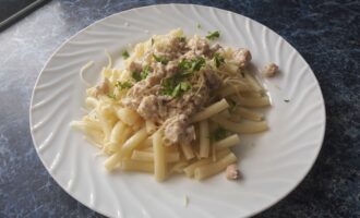 Макароны с фаршем в сливочном соусе