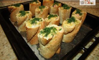 Горячая закуска в багете