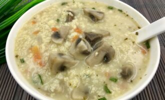 Постный суп с грибами и пшеном
