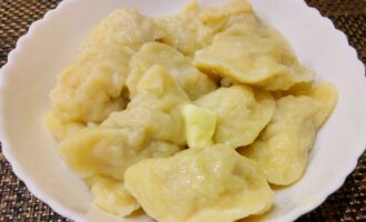 Вкусные вареники на кефире с фаршем