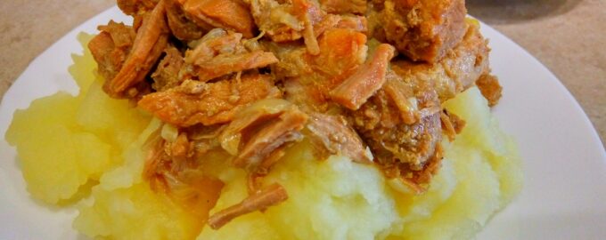 Нежное и сочное томленое мясо