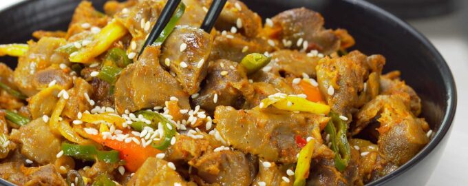 Куриные желудки на сковороде по-корейски