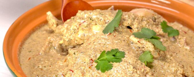 Сациви с курицей по-грузински.