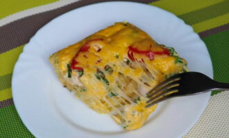 Ленивая запеканка из курицы с макаронами на обед или ужин