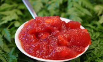 Королевский джем с кусочками клубники