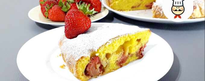 Пирог с клубникой