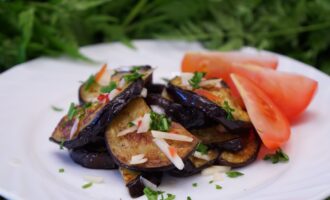 Острая закуска из баклажанов