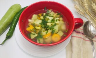 Овощной суп из кабачков