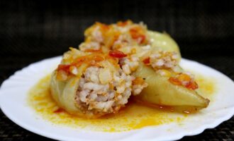 Фаршированный перец с рисом и мясом