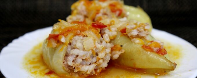 Фаршированный перец с рисом и мясом
