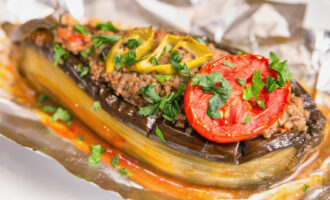 Баклажаны с мясным фаршем