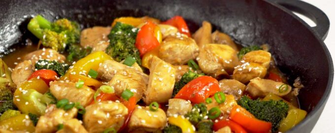 Жареная курица с овощами по-китайски