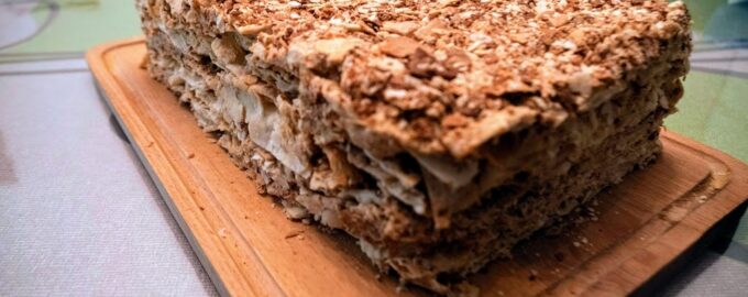 Вкуснейший слоеный торт "Наполеон"