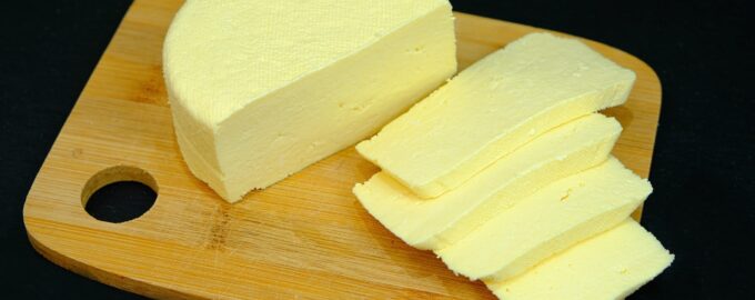 Рецепт сиру з молока, зробіть самі - всього 3 інгредієнти та 10 хвилин вашого часу!