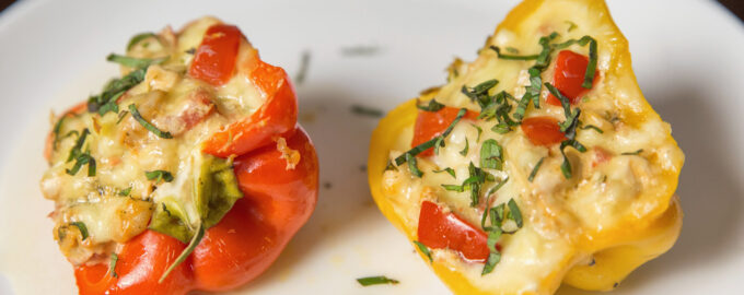 Перцы, фаршированные куриным мясом