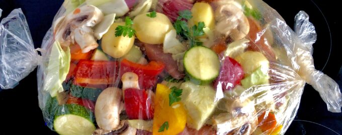 Свинина с овощами в рукаве