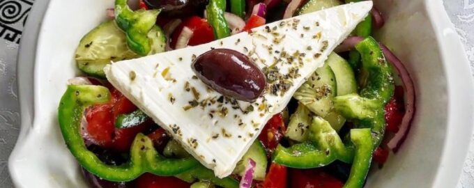Греческий деревенский салат