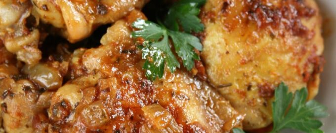 Тушеная курица в меду