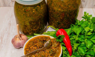Жгучая аджика по-сибирски