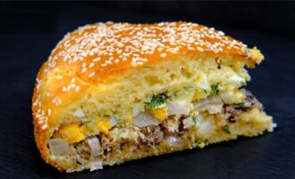 Заливной пирог с рыбными консервами