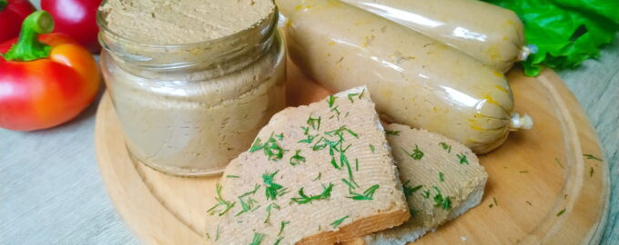 Паштет из печени с овощами