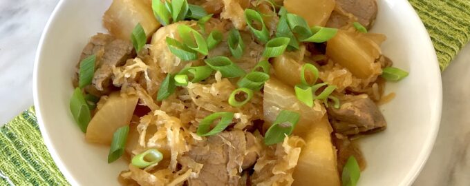 Второе блюдо из дайкона с мясом