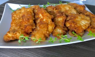 Куриные шницели в кляре из йогурта