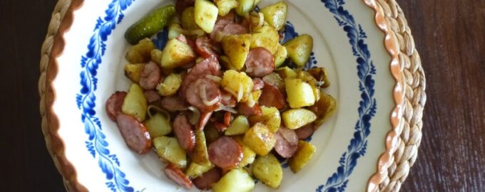 Жареная картошка с колбасой