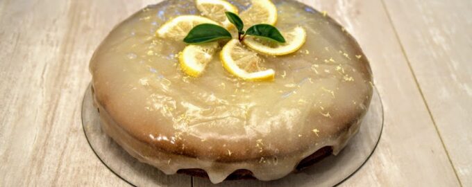 Банановый пирог с лимонной заливкой