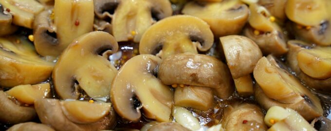 Маринованные шампиньоны так быстро, вкусно и в 2 раза дешевле, чем в магазине!