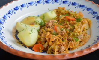 Рагу из молодой капусты