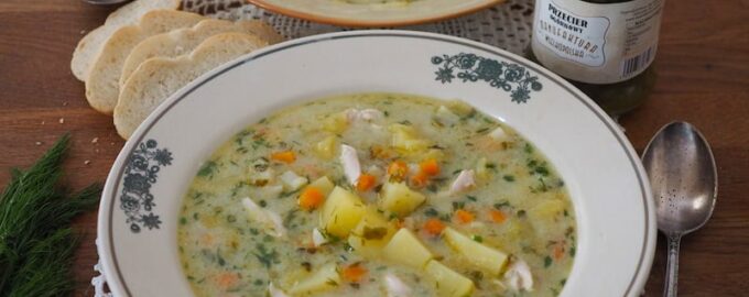 Суп рассольник с перловкой и сливками