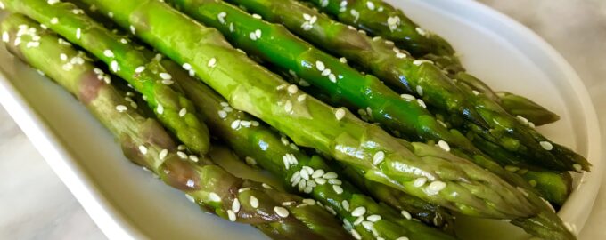 Маринованная спаржа с рисовым уксусом