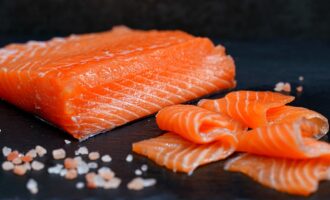 Как вкусно засолить красную рыбу дома. Малосольная семга (лосось, форель)