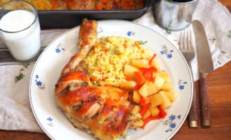 Запеченные куриные ножки с рисом