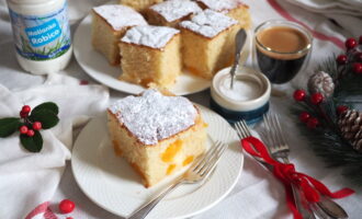 Пирог с персиками