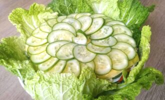 Торт-салат к новогоднему столу с крабовыми палочками