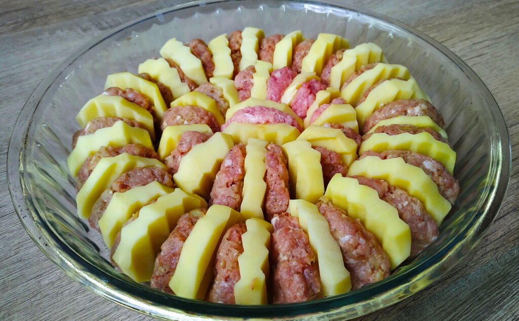 Блюда из фарша - 10 вкусных и быстрых рецептов от мясных шариков до лазаньи