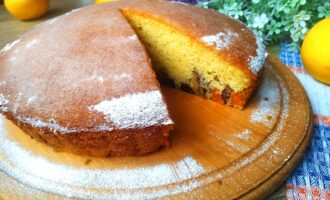 Пирог-кекс с тыквой, орехами и сухофруктами