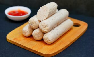 Готовим домашние сосиски вкусно, быстро и просто