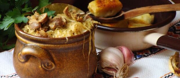 Куриные желудки с квашеной капустой