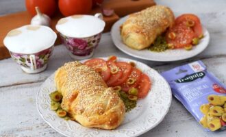 Куриное филе в слоеном тесте