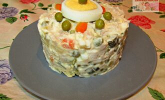Салат «Оливье» со свининой
