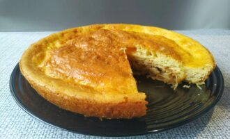 Пирог с квашеной капустой