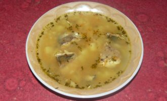 Суп с рыбными консервами и рисом