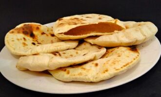 Лепешки с кармашком без дрожжей