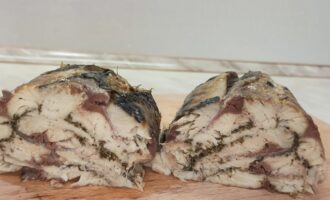 Скумбрия запечённая рулетом очень вкусная закуска из рыбы