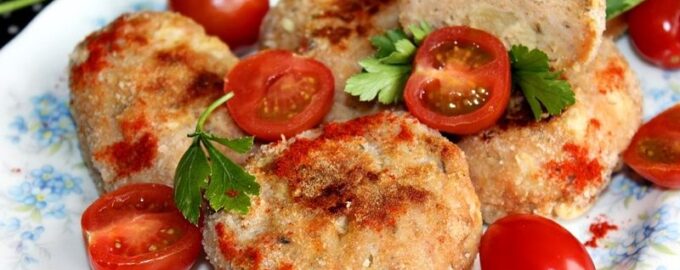 Запеченные котлеты из индейки