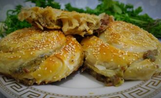 Бурек с картофелем и фаршем